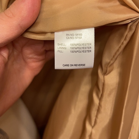 Marc New York Andrew Marc Women’s Medium Tan Full Zip Puffer Vest w/ Belt - Picture 7 of 9